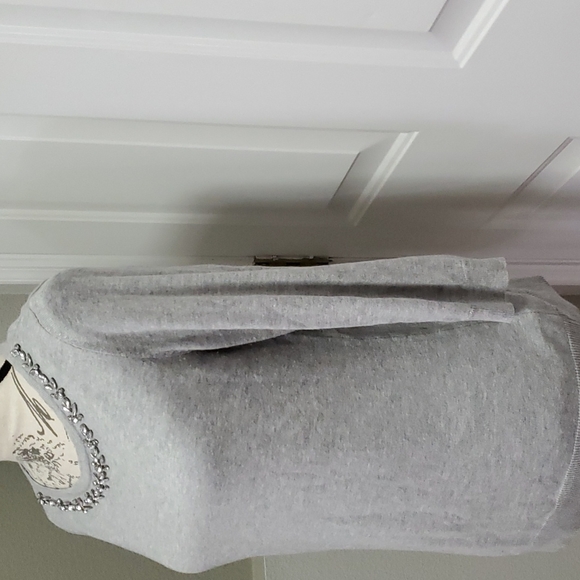 Gorgeous sweater - Picture 4 of 4